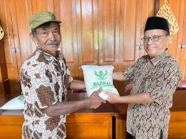 PENYALURAN ZAKAT DARI BAZNAS KABUPATEN GUNUNGKIDUL DI KALURAHAN SEMANU